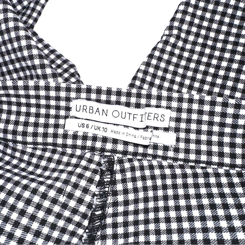 Urban Outfitters Black and White Checkered Cropped Pants - Picture 8 of 16